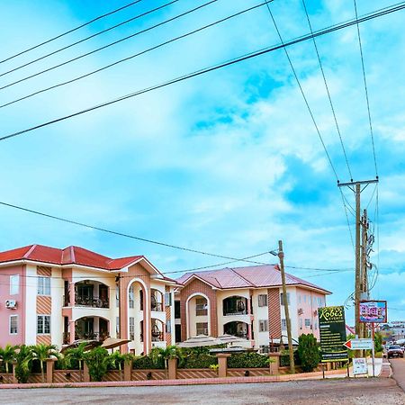 Ibranad Apartments Accra Exterior foto